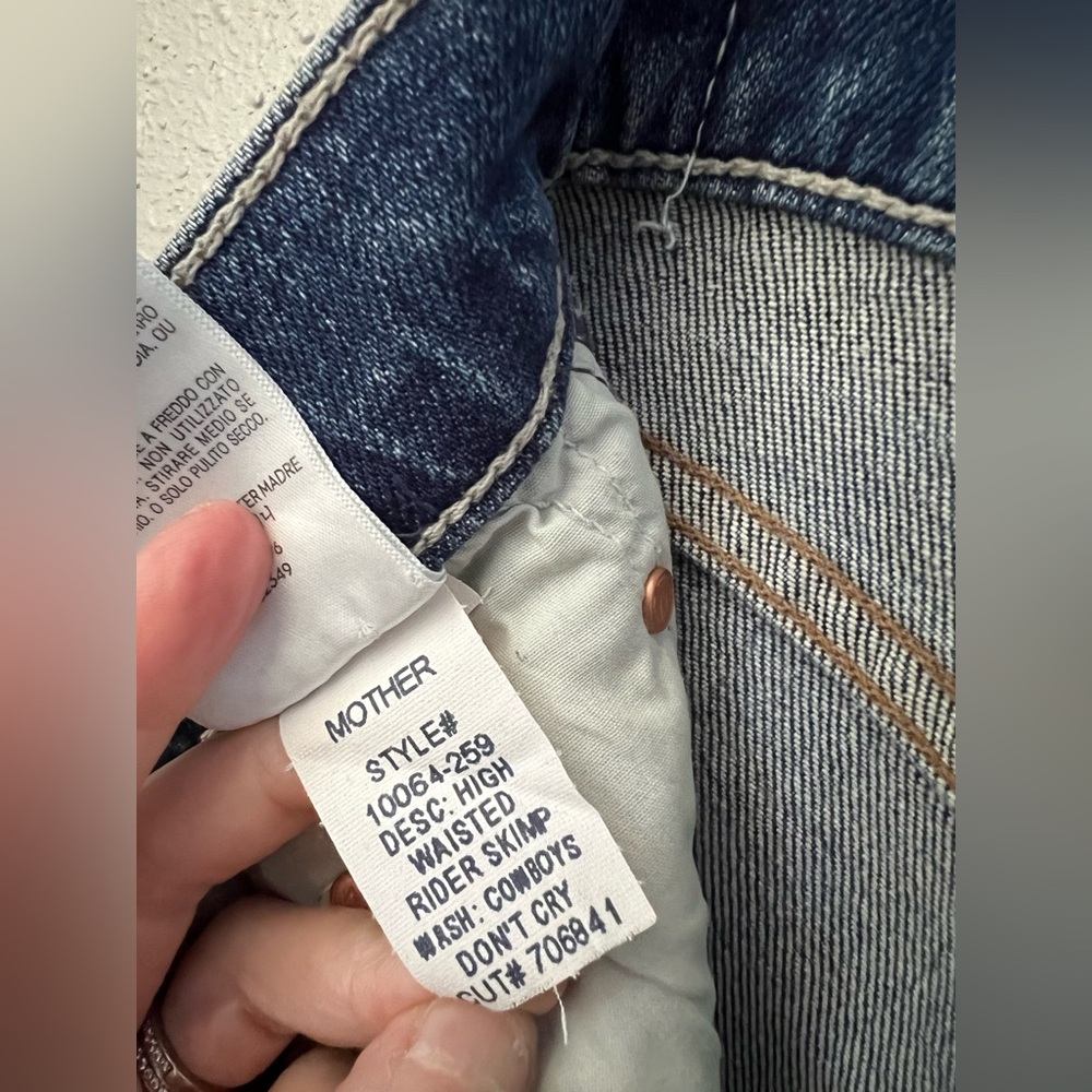 MOTHER Superior High Waisted Rider Skimp Jeans in Cowboys Don't Cry Size 30 New - Picture 5 of 13
